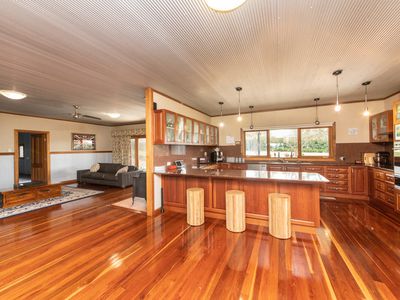 6R Harefield Road, Dubbo