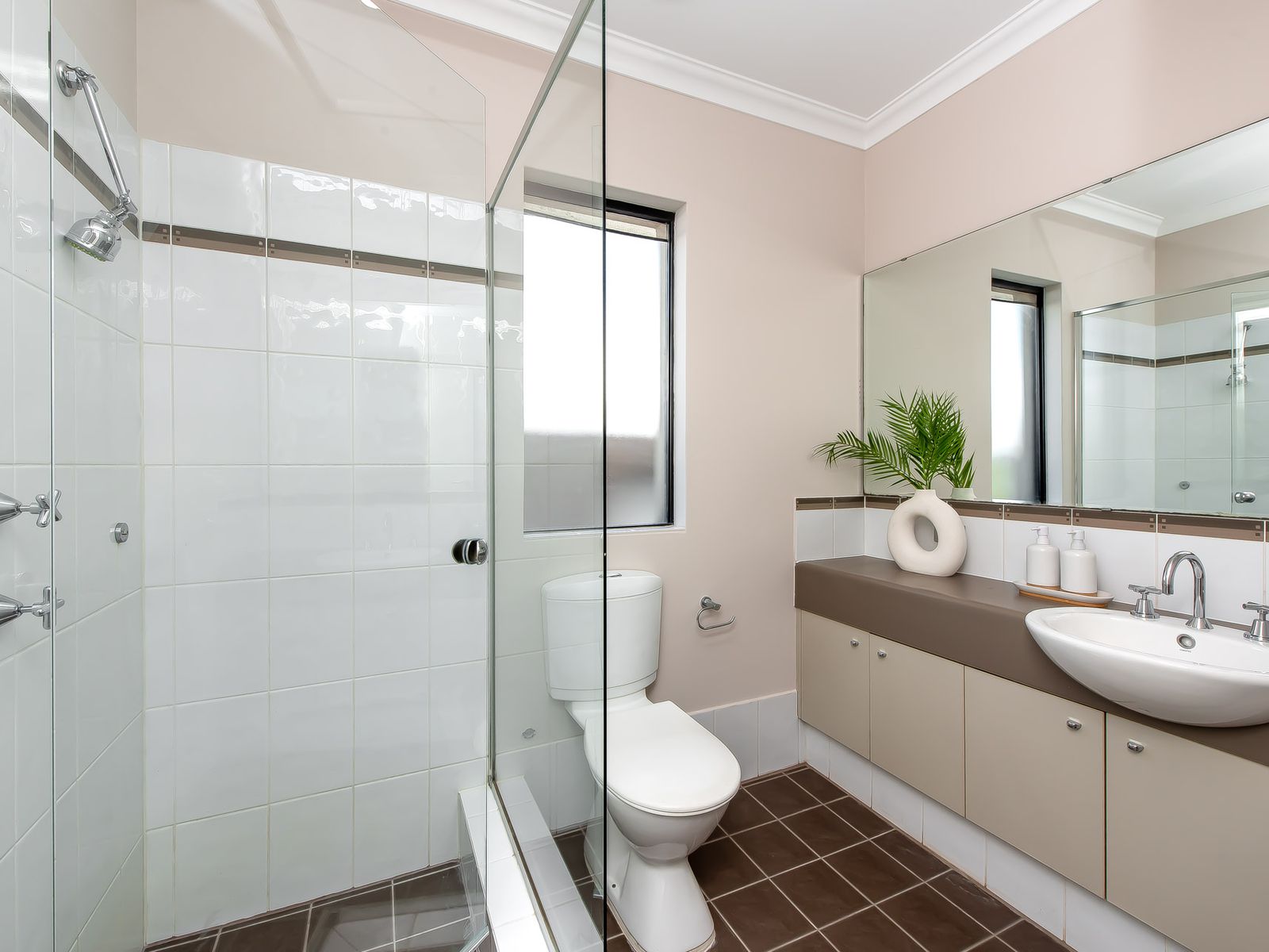 15A Calais Road, Scarborough