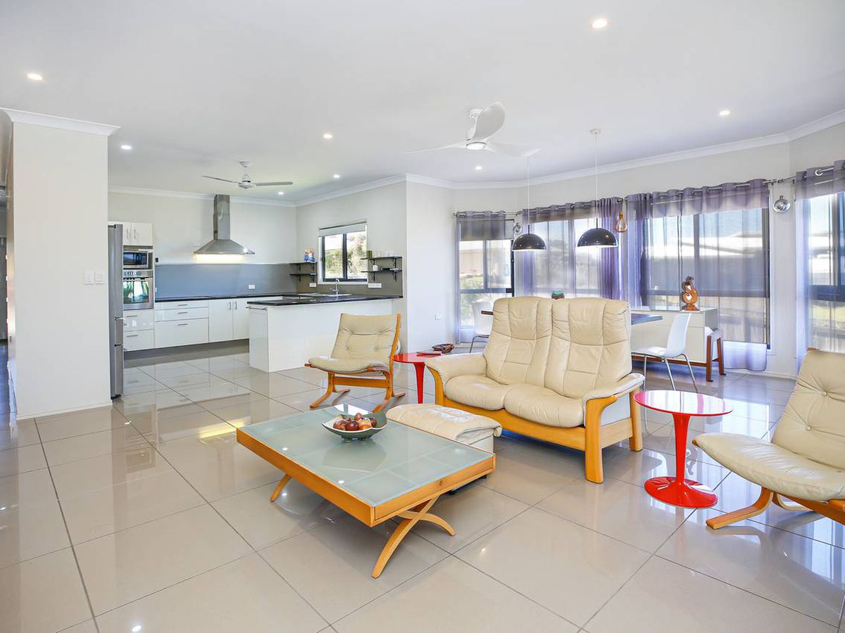 4 Lavender Crescent, Atherton