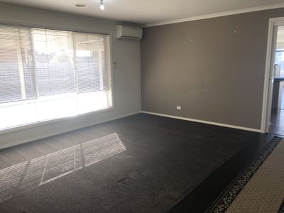 15 Bayfield Court, Newcomb
