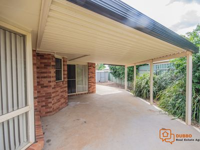 20 St Albans Way, Dubbo