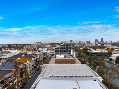 802 / 9 Tully Road, East Perth