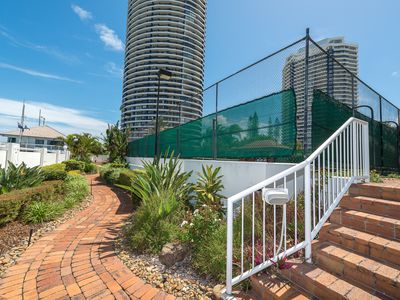 24 / 19 Oatland Esplanade, Runaway Bay