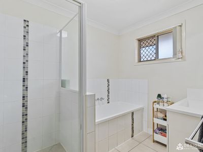 105 Capricorn Street, Gracemere