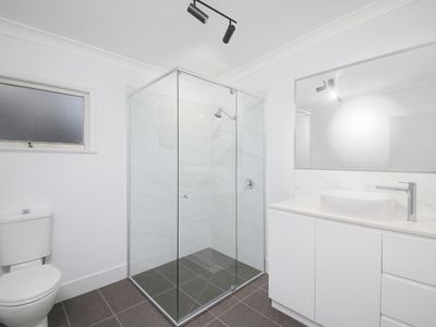 11 Elm Avenue, Woodridge