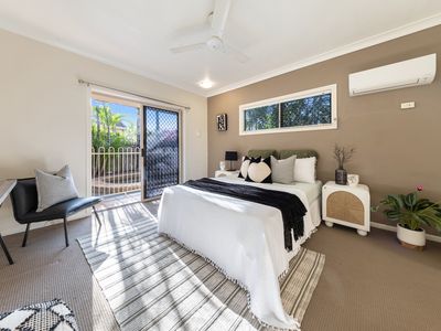 15 Blue Lake Court, Kirwan