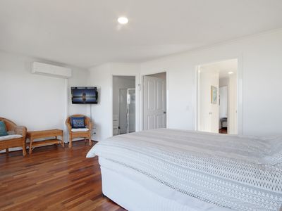 Unit 1  / 10-12 Marine Drive, Narooma