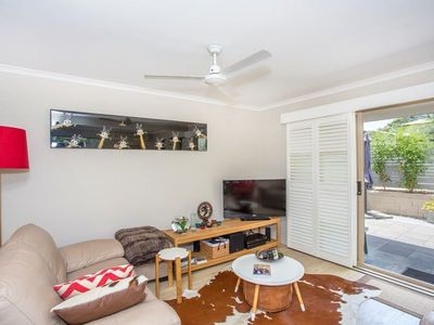 2 / 11 Doonella Street, Tewantin