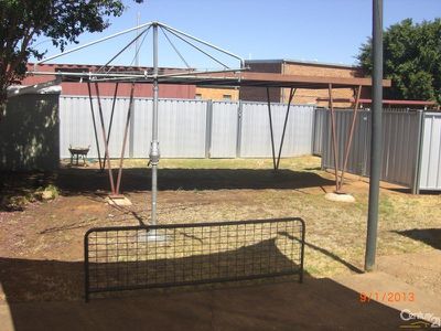 72 Carrington Avenue, Dubbo