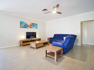 1 Dennis Retreat  , Baldivis