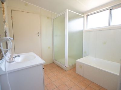 16 Claret Street, Forbes