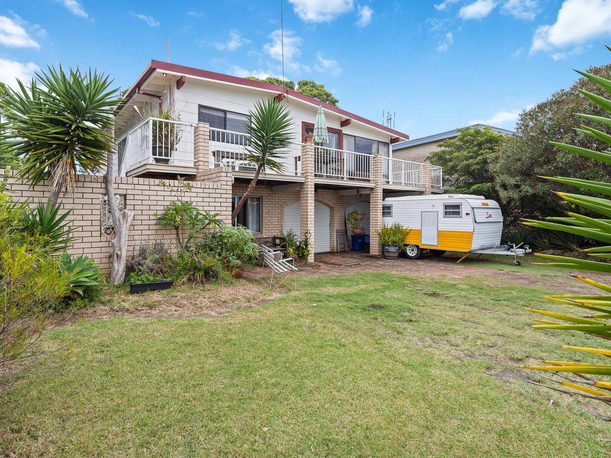 53 Coronation Drive, Broulee FraserGray Real Estate