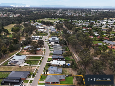 12 Fairway Drive, Waldara