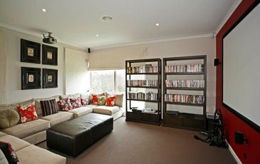 9 Lancaster Way, Beaconsfield