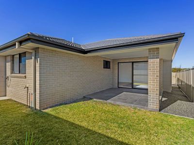 2 / 22 Margina Close, Tuncurry
