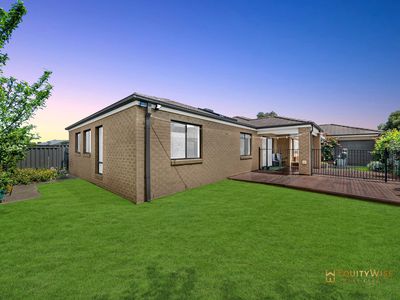 7 Bush Street, Manor Lakes