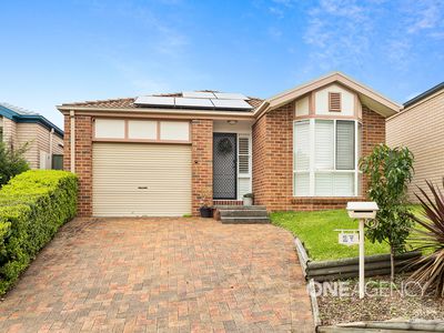 17 Herriott Crescent, Horsley