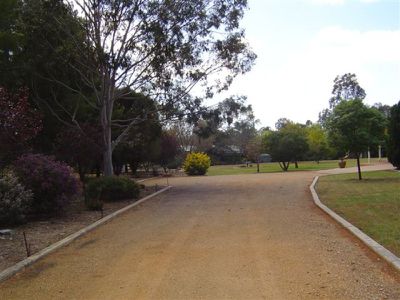 4 Lakeland Drive, Dubbo