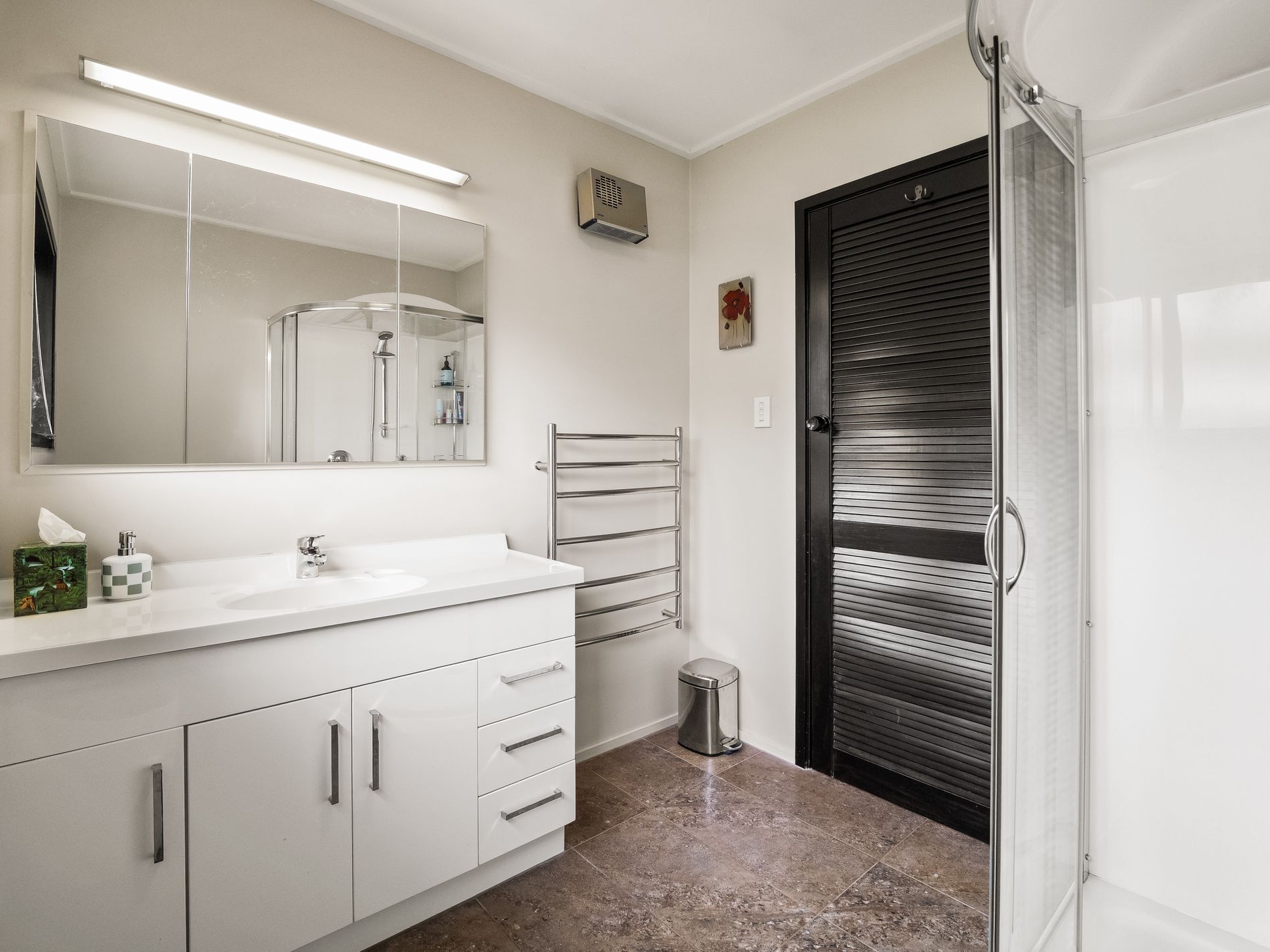 62 Easther Crescent, Kew