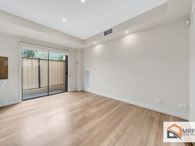 2 / 44 Bloomfield Avenue, Maribyrnong