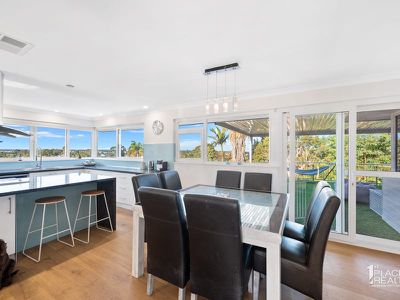 17 Armstrong St, Halls Head