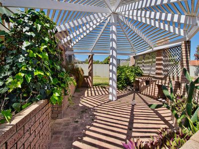 18 Hawker Street , Safety Bay