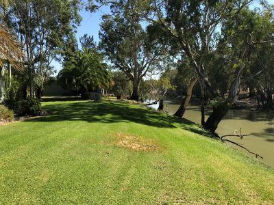 Barham Road, Moulamein