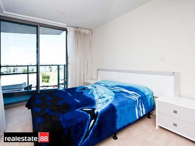 22 / 132 Terrace Road, Perth