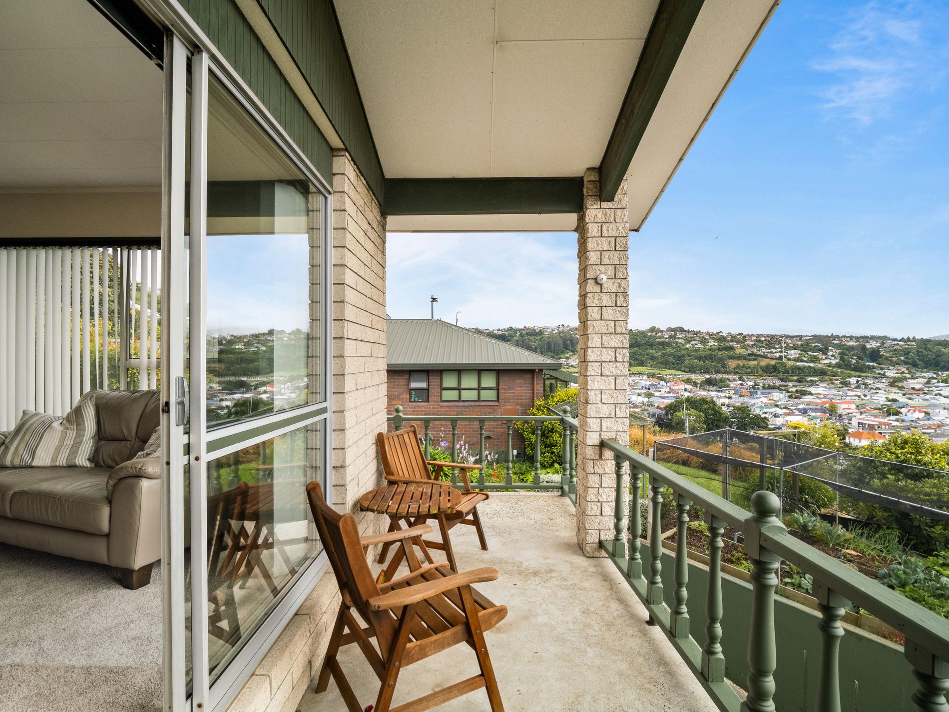 62 Easther Crescent, Kew