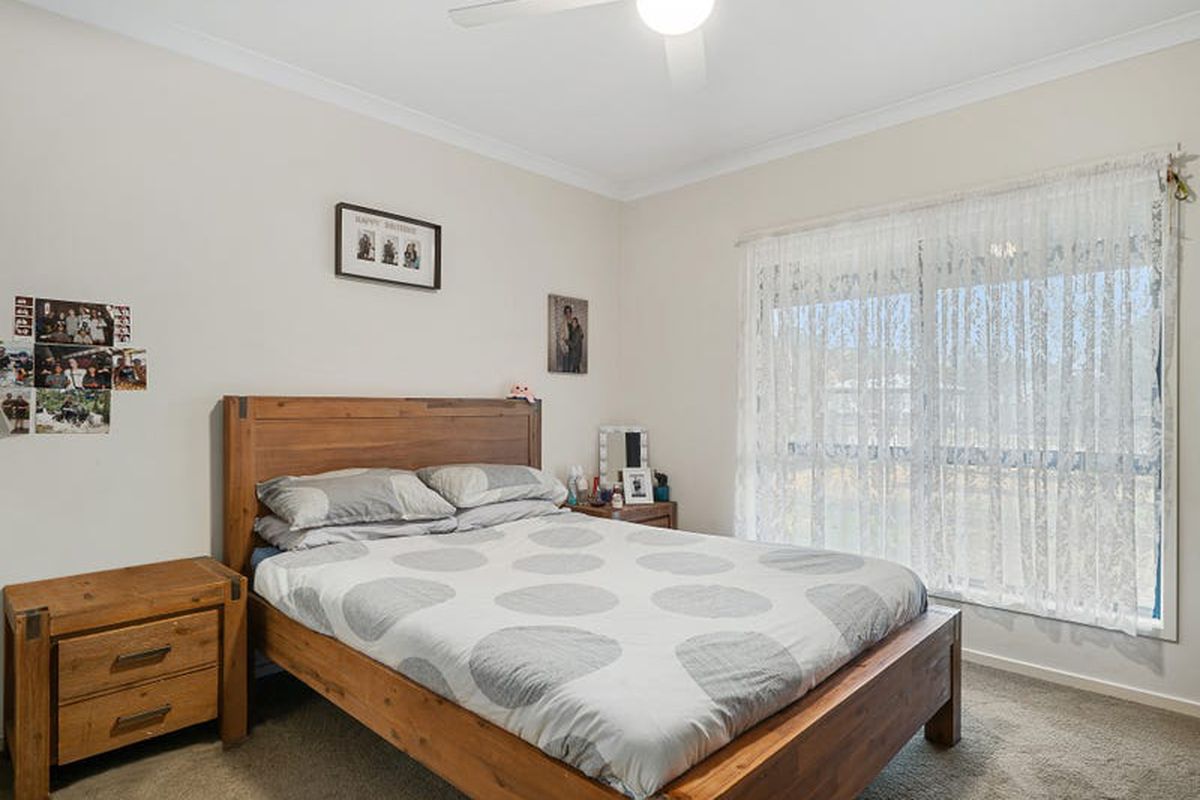 100 Livingstone Street, Avenel