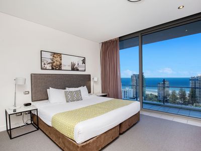 1404 / 3018 Surfers Paradise Boulevard, Surfers Paradise