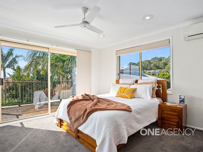 2 / 9 Abercrombie Crescent, Albion Park