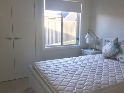 33 Brushgrove Circuit, Calderwood