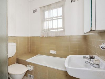 12 / 13A Queen  Street, Arncliffe