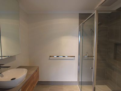 2 / 38 Wandana Drive, Wandana Heights