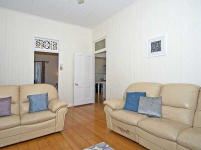 24 Downs Street, North Ipswich