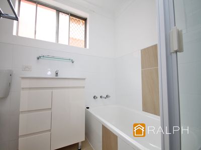 2 / 11 Denman Avenue, Wiley Park