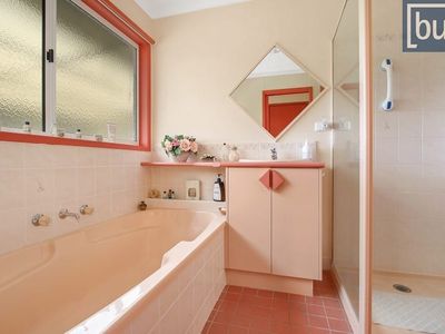 14 Jude St, Howlong