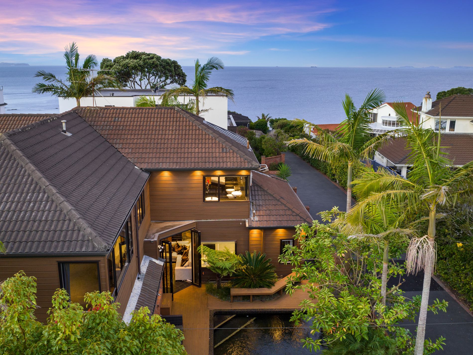 157 Beach Road, Castor Bay