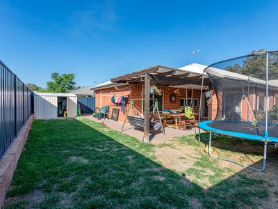 21 Sarsaparilla Ramble, Byford