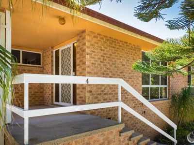 4 / 19 Collins Crescent, Narooma