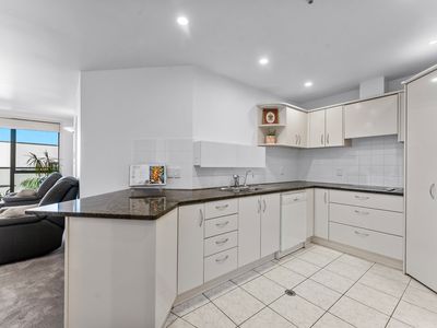 4E/175 Hurstmere Road, Takapuna