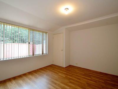 2 Barrul Place, Thornlie