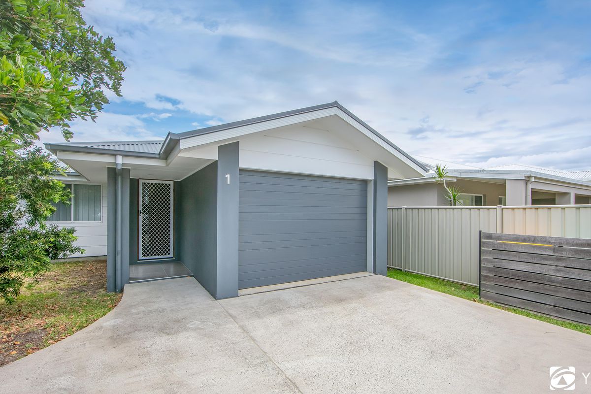 1 / 5 Bessy Close, Yamba