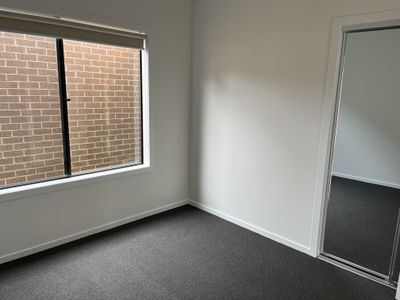 6 Shiraz Ave, Fraser Rise