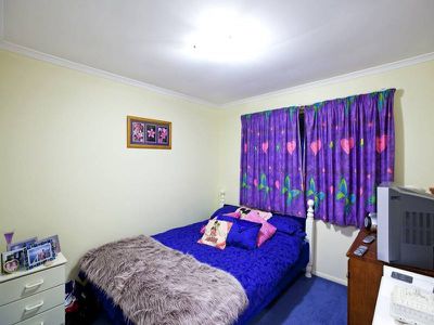 13 The Heights, Underwood