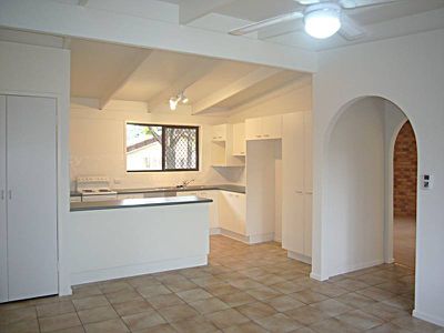 7 Cotswold Court, Rochedale South