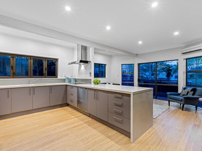 17 Noumea Place, Mairangi Bay