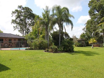 8 Chelmsbrook Drive, Rainbow Flat