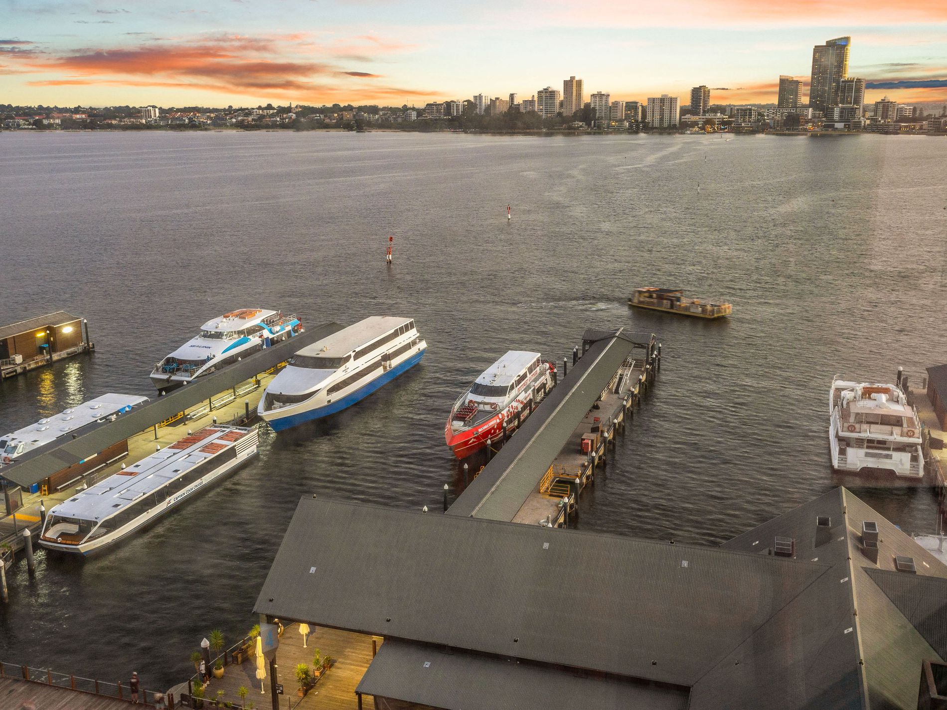 901 / 11 Barrack Square, Perth